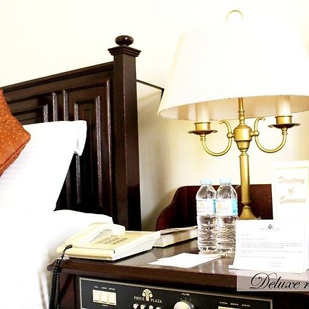 Pryce Plaza Hotel Cagayan de Oro Esterno foto