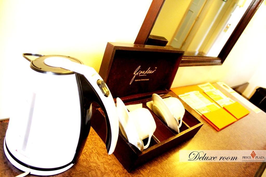 Pryce Plaza Hotel Cagayan de Oro Esterno foto